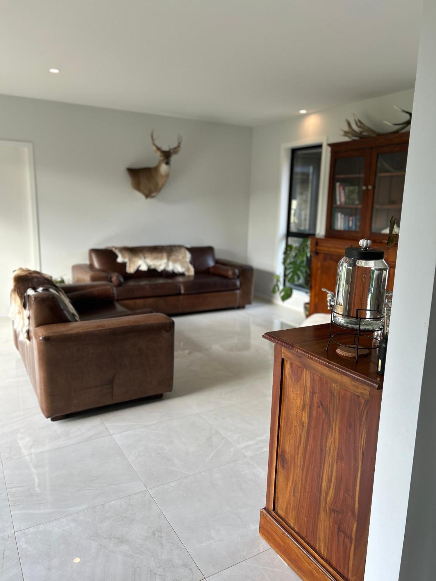Tarras Serenity Haven - Mountain Views And Calm Exterior foto