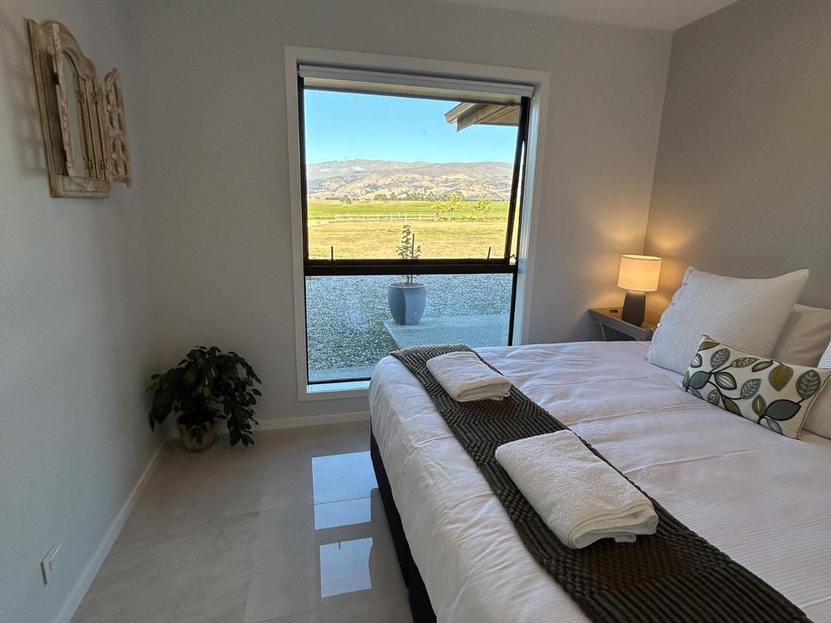 Tarras Serenity Haven - Mountain Views And Calm Exterior foto